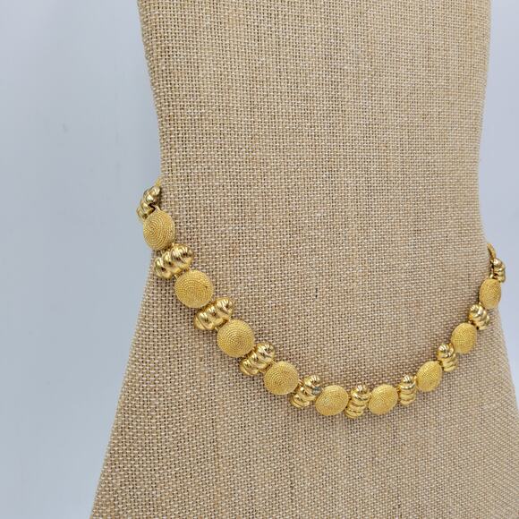 Vintage Button Beehive Choker Necklace 18" Matte Gold Tone Swirled Textured - Picture 9 of 14
